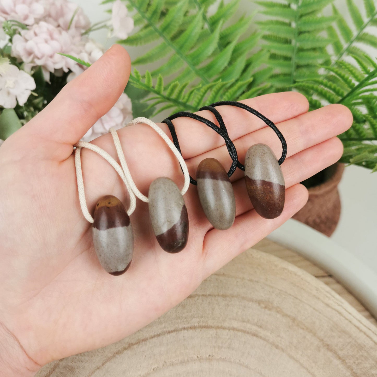 Shiva Lingam Kette