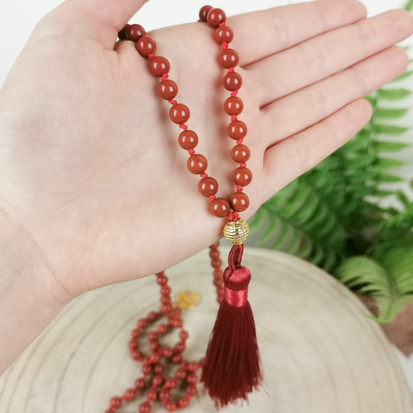 Roter Japis Mala Kette