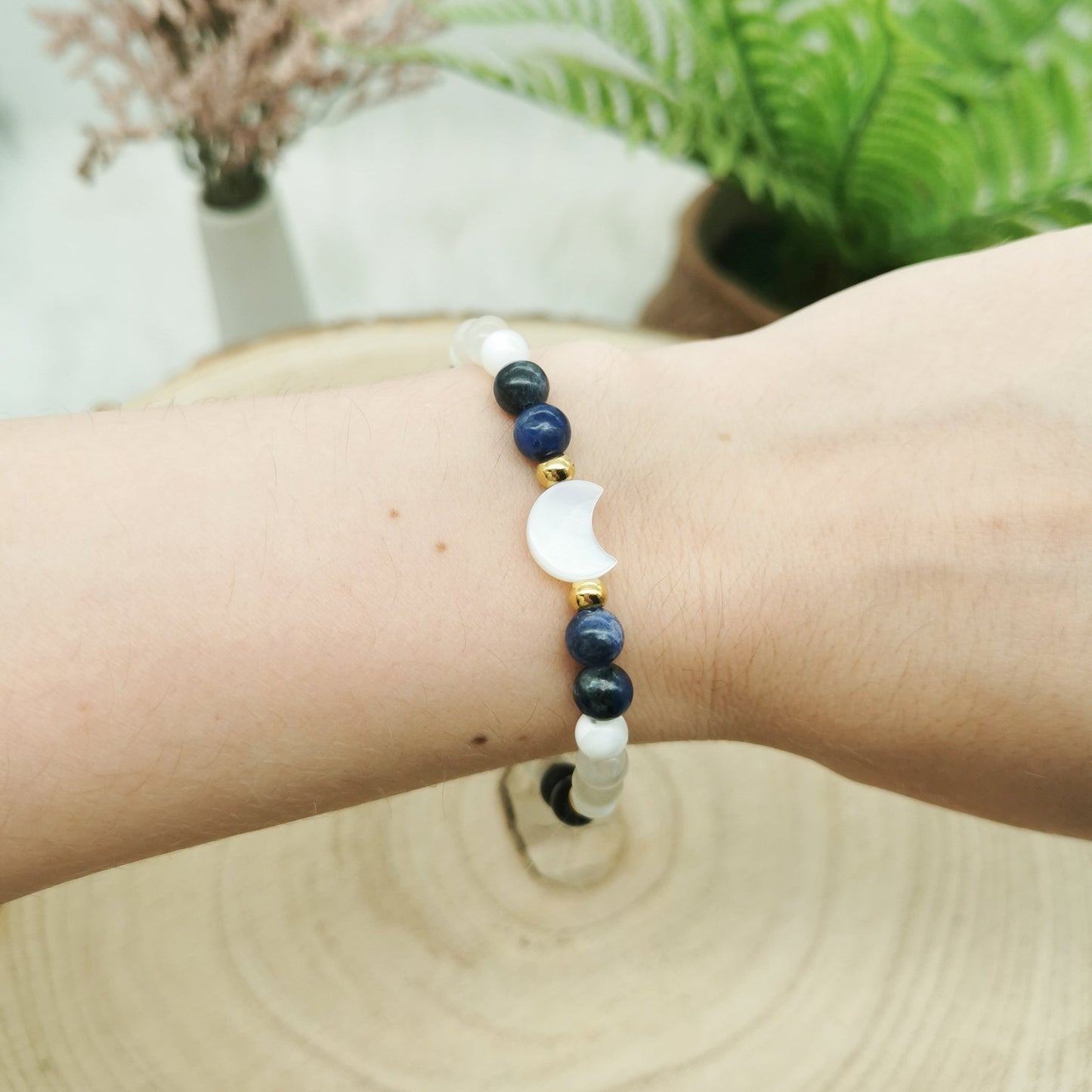 Sodalith-Mondstein-Perlmutt Armband mit Perlmutt Mond