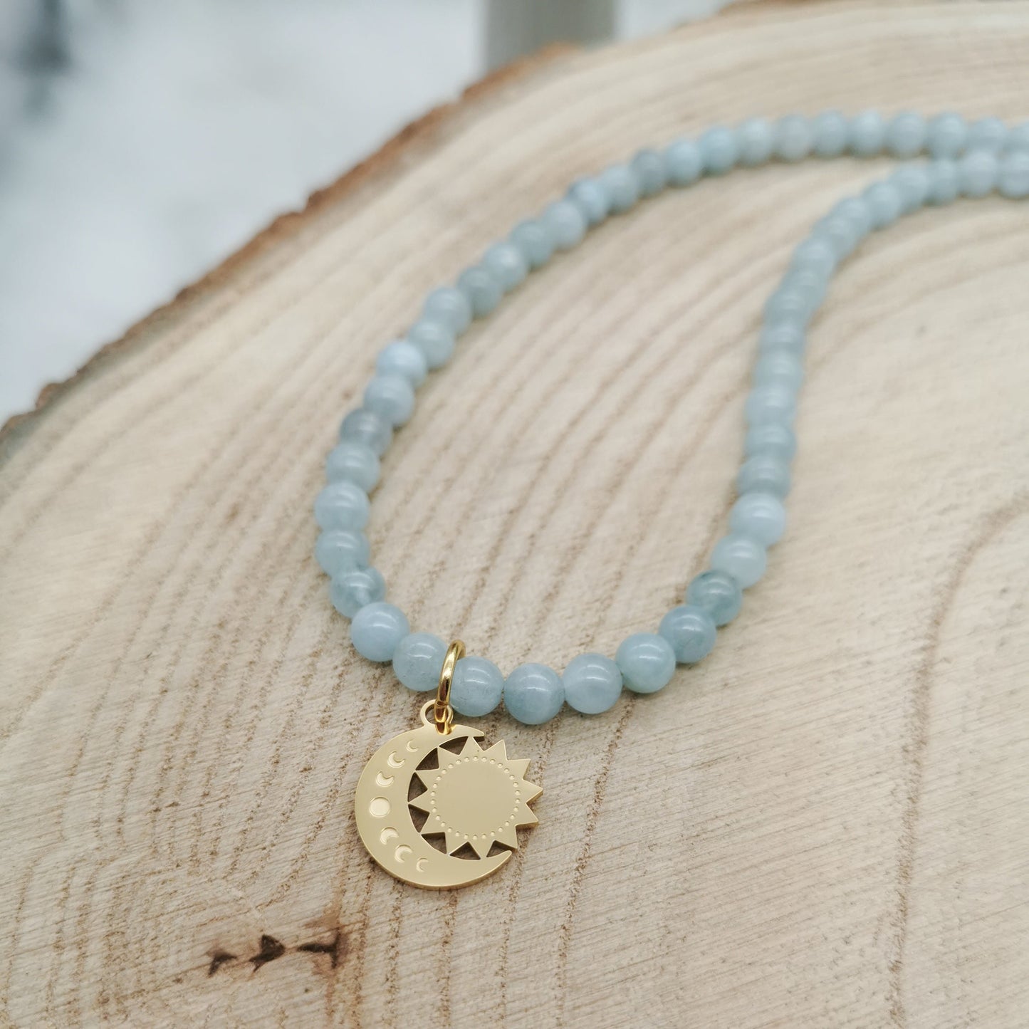 Aquamarin Kette mit Mond Anhänger