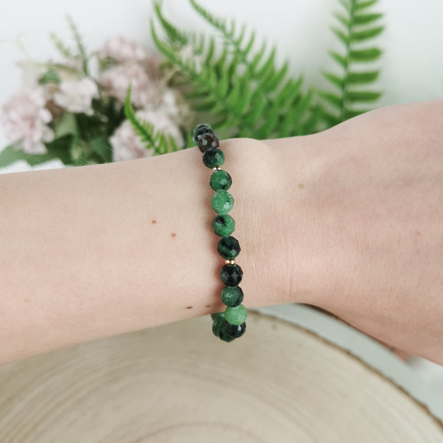 Rubin-Zoisit Armband